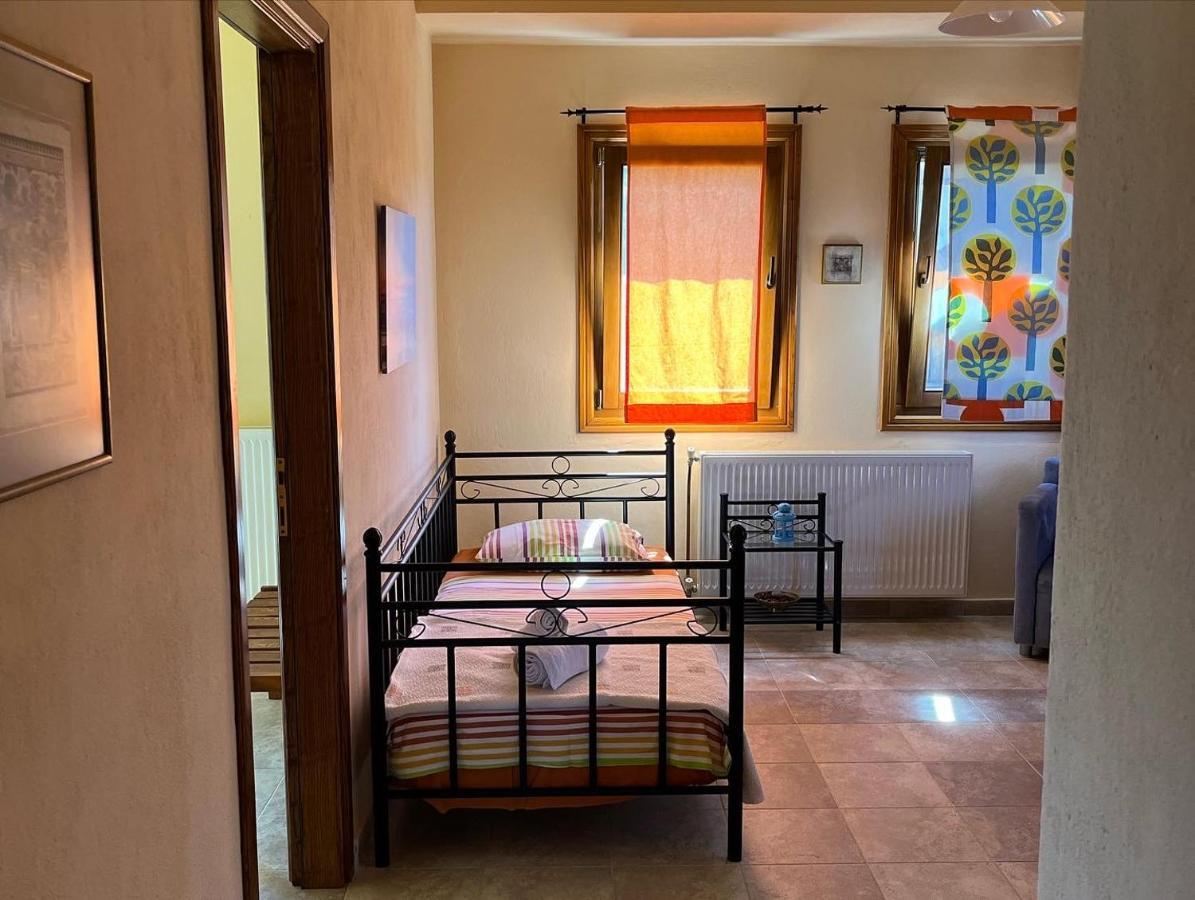 Guesthouse Kaliepia Ierissos Bagian luar foto