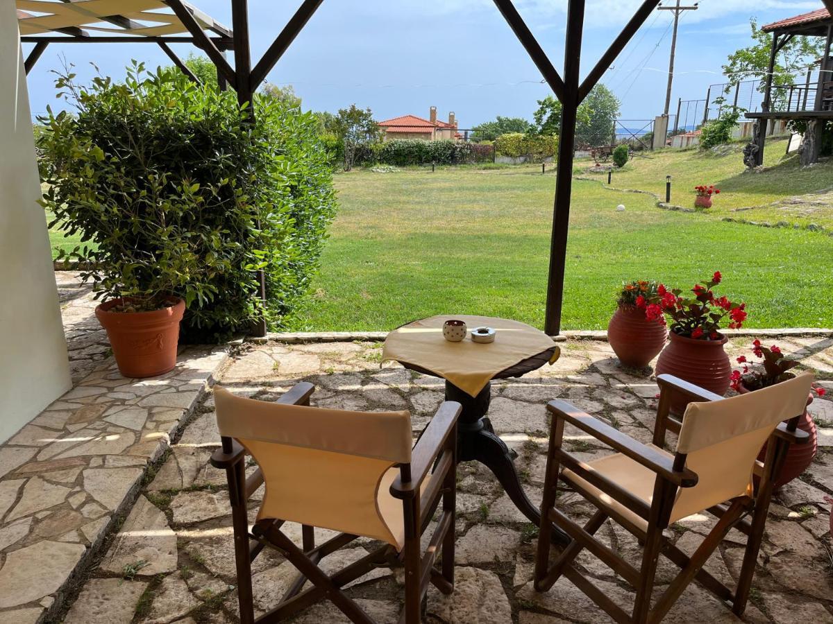 Guesthouse Kaliepia Ierissos Bagian luar foto