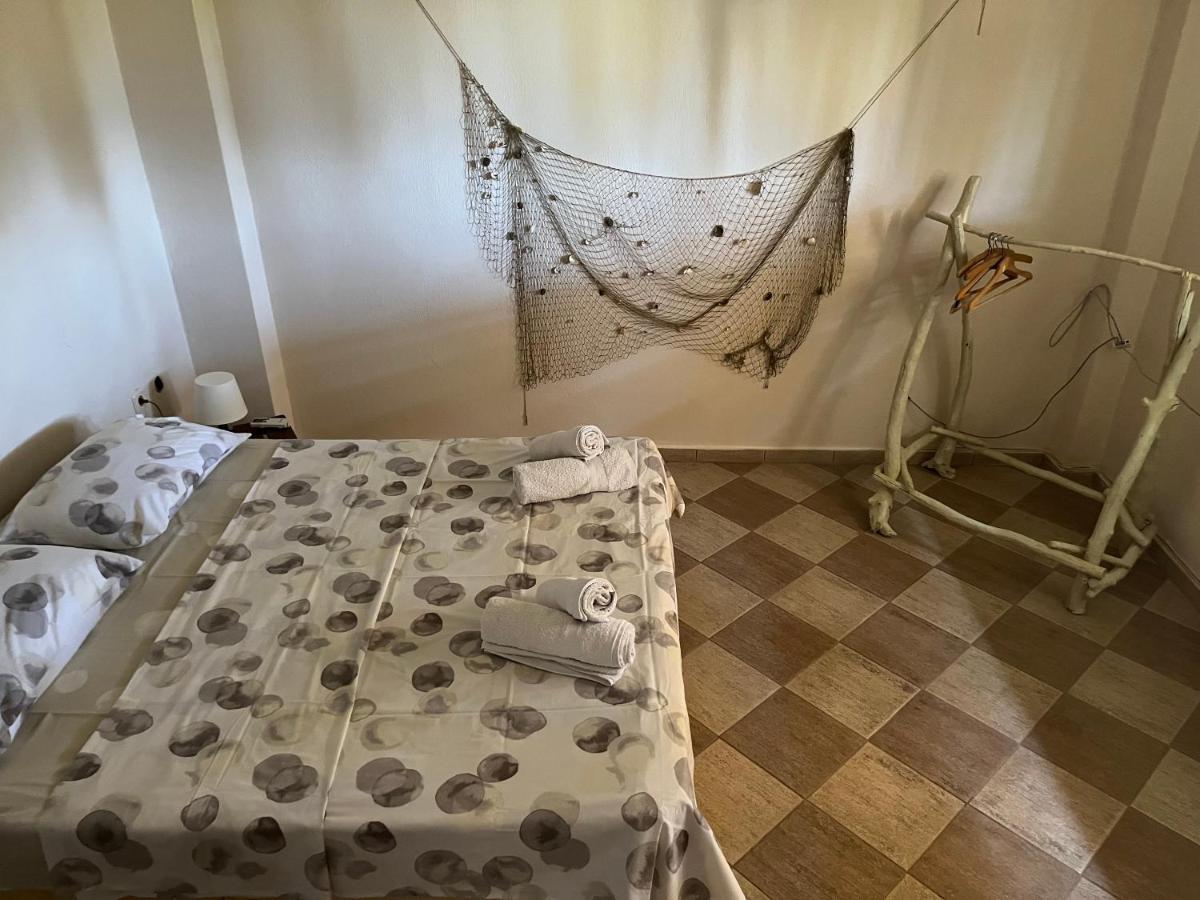 Guesthouse Kaliepia Ierissos Bagian luar foto