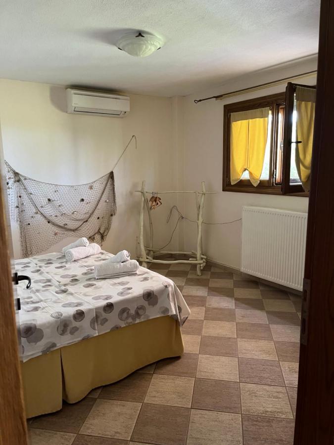 Guesthouse Kaliepia Ierissos Bagian luar foto
