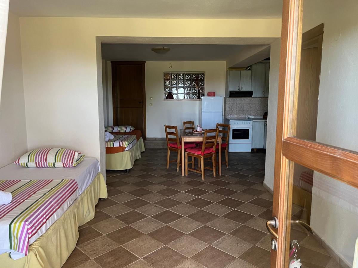 Guesthouse Kaliepia Ierissos Bagian luar foto