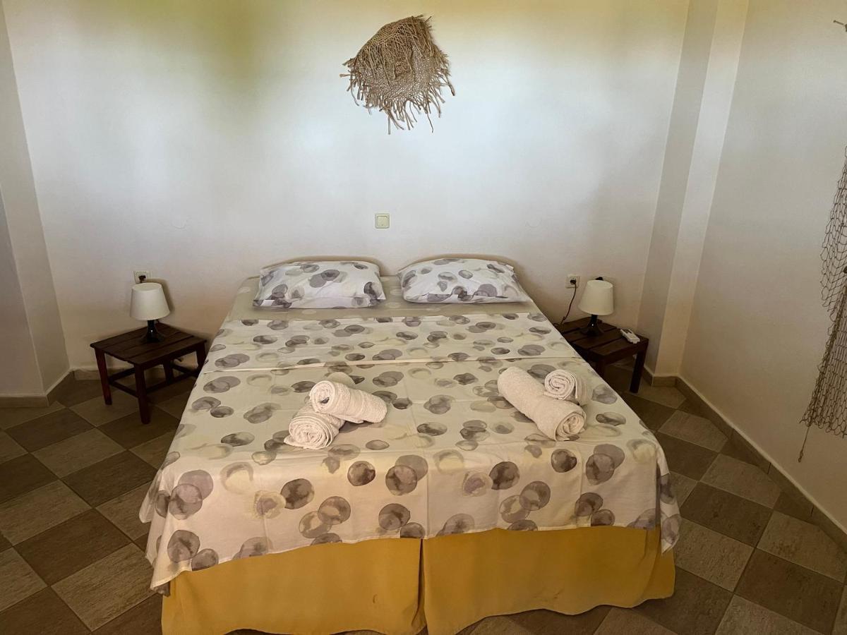 Guesthouse Kaliepia Ierissos Bagian luar foto