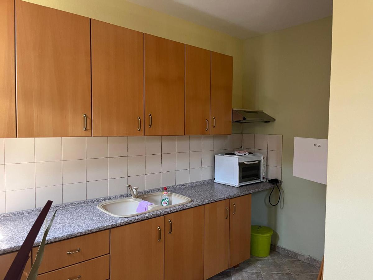 Guesthouse Kaliepia Ierissos Bagian luar foto