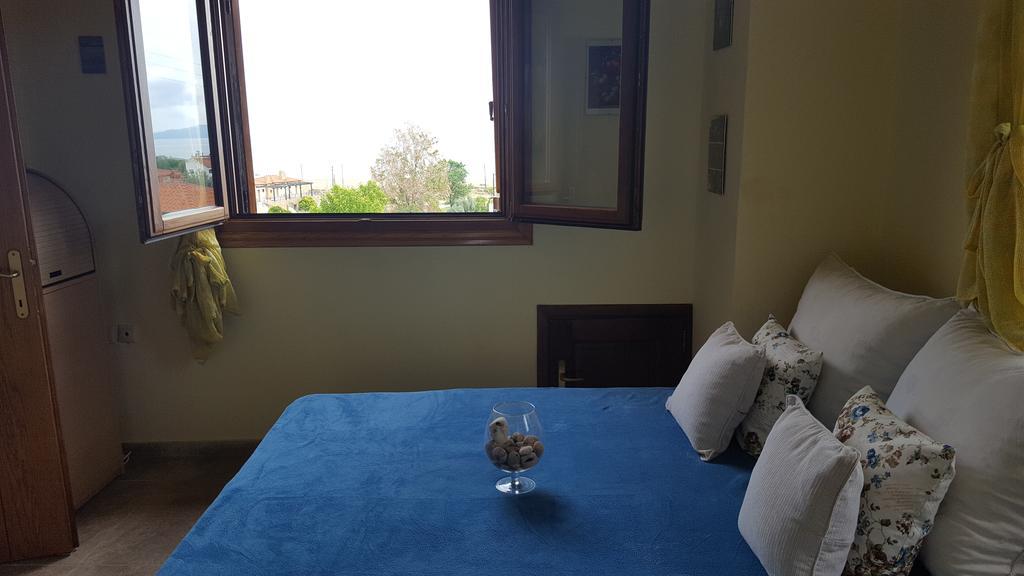 Guesthouse Kaliepia Ierissos Bagian luar foto